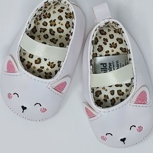 Newborn Sleeping Kitty slip-on shoes